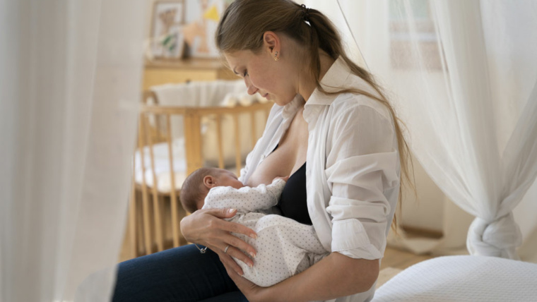 Top 6 des meilleurs conseils pour allaiter bébé au sein